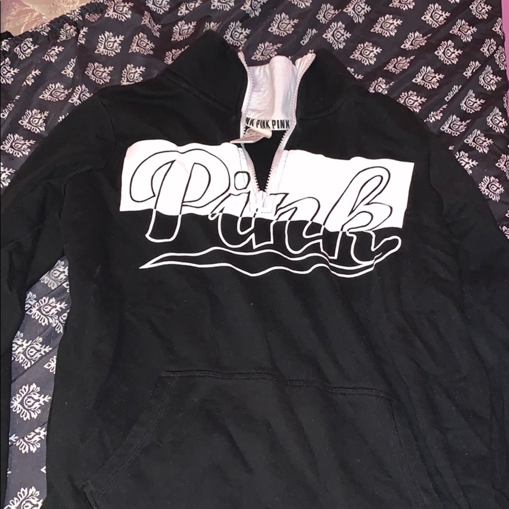 Victoria Secret Pink sweater !